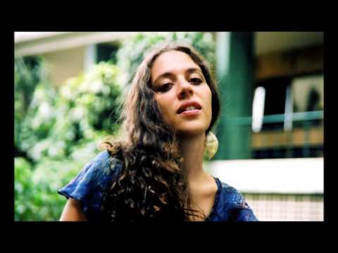 Luisa Maita - Comercial Bradesco