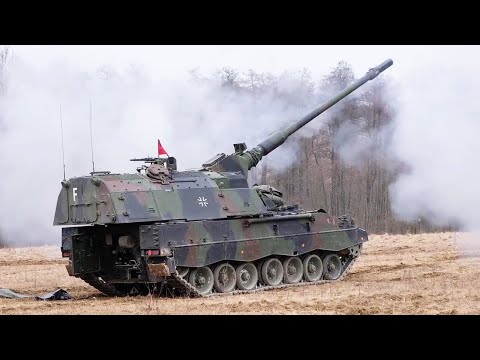 German PzH 2000 155mm Self-Propelled Howitzer - Bundeswehr Training