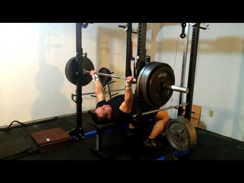 Bench Press: 390 lb x 1 (1RM)
