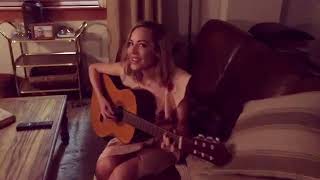 MacKenzie Porter singing BTS of &#39;Travelers&#39;