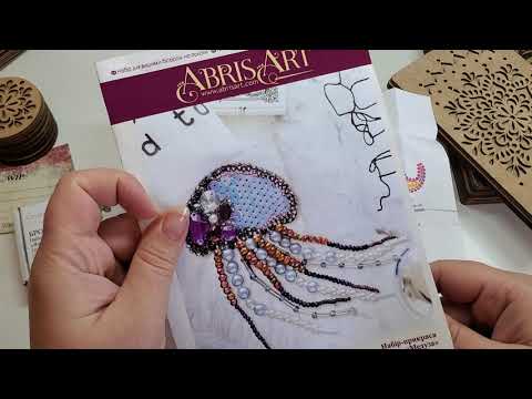 169. Lithuanian. Truputis pirkinių siuvinėjimui karoliukais ir kryželiu