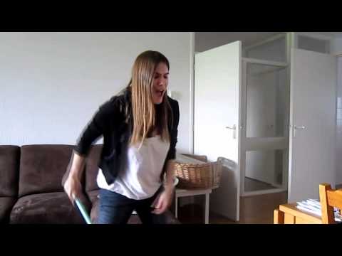 Hot dancing queen (Day 9 - 17/04/2011)