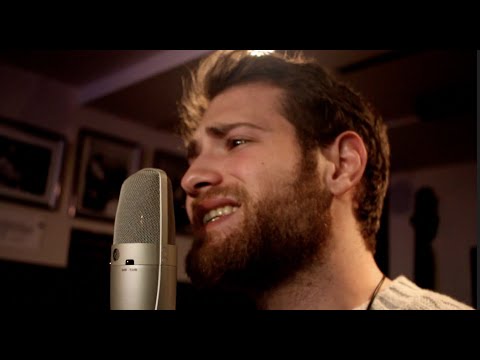 "I see Fire" Official Video - Pinny Schachter Chanuka edition