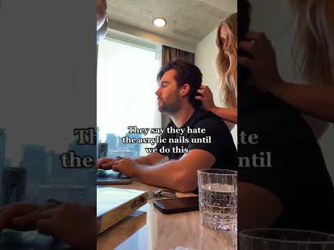 Head Scratches vs Acrylic Nails 💅 #shorts