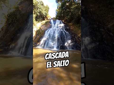 Cascada El Salto ubicada en El Dovio Valle del cauca - Colombia