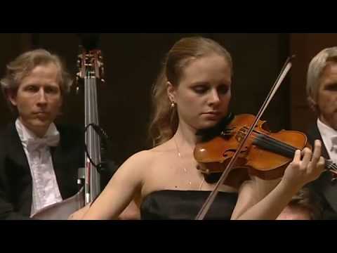 Julia Fischer performs Ysaÿe's "Obsession" in Paris