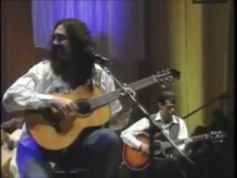 Moraes Moreira "Lá Vem o Brasil Descendo a Ladeira" no Acústico MTV em 1995