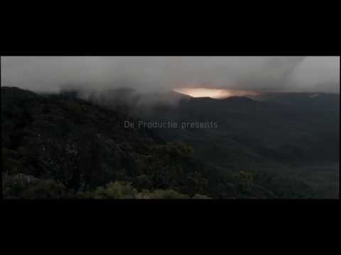 afbeelding Above Us All