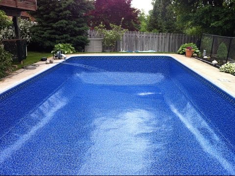 How to install a vinyl liner in a swimming pool