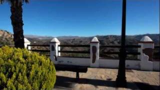 preview picture of video 'Almogía HD: Pueblo con aires moriscos. Provincia de Málaga y su Costa del Sol'