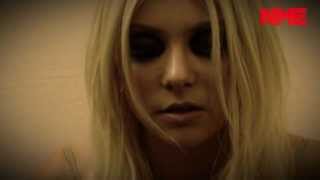 The Pretty Reckless - &quot;Just Tonight&quot; ( Unplugged)