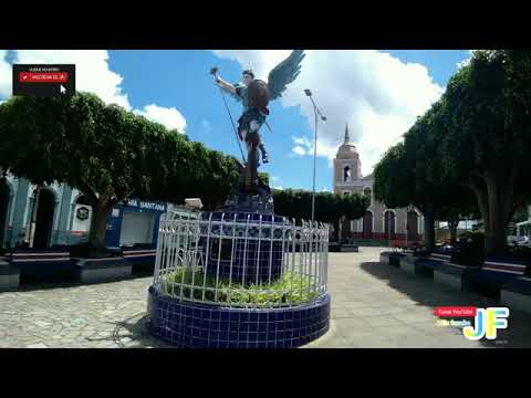 Praça e biblioteca pública de Sairé Pernambuco 