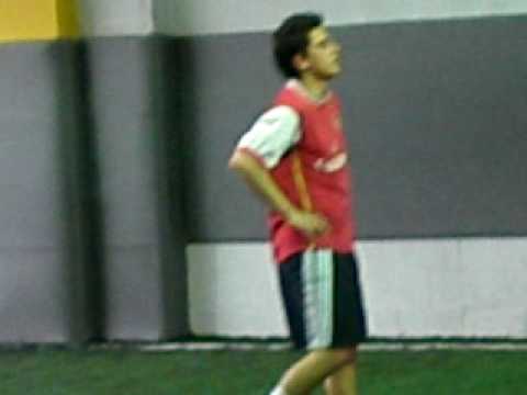 que messi ..ni que nada.... este es  la promesa del mundial...conocido ..como la tromba rosca...