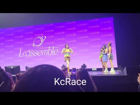 [230924] Photo Time - Loossemble. Chicago. The Chicago Theatre.