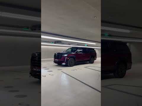 Cadillac Escalade 2023 with ESTHETE widebody kit