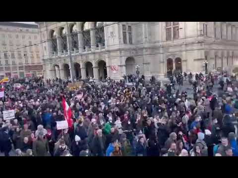 🇦🇹✌️Demonstration in Wien in Österreich gegen die Einschließung der gesamten Bevölkerung ab Montag.