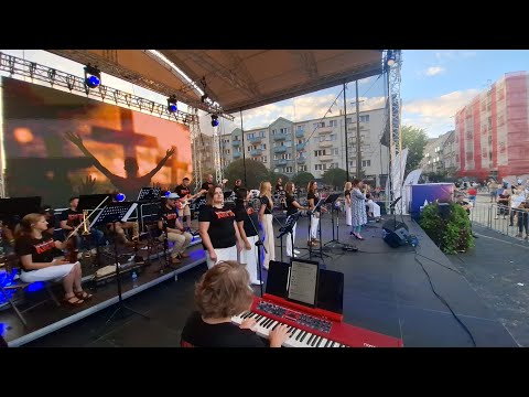 Nowonarodzeni & Beata Bednarz - Jesteśmy Panie kapłaństwem Twym  - LIVE Dobry Wieczór Gorzów