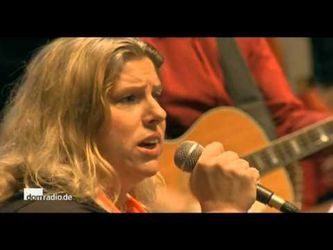 Ruhama -  Über Mauern