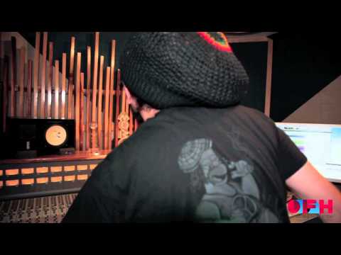 ALBOROSIE - Dubwise session @ Shengen Studio.mov