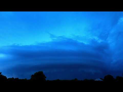 Time lapse of a shelf cloud on July 11, 2021