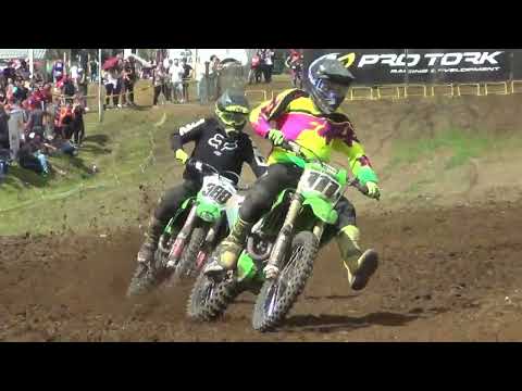 Gate cheio, tombo, disputas e ultrapassagens na corrida Velocross Intermediaria Especial