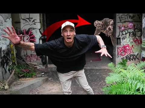 NAPADL MĚ ZOMBIE V OPUŠTĚNÉM BUNKRU!