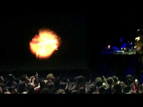 Arca + Jesse Kanda live at Bowery Ballroom (New York), April 8, 2015 - SINNER (with vocals)