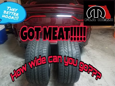 305/30/22 Lexani Tires