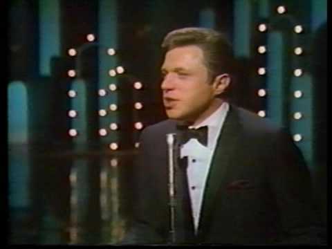 Steve Lawrence sings "The Impossible Dream"