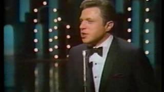 Steve Lawrence sings "The Impossible Dream"