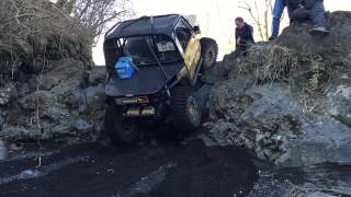 Land Cruiser 70☆Lava Rock Crawling ２