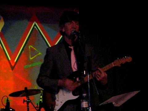 Mike berry singing live oct 3rd 2009. tribute to buddy holly. Joe meek