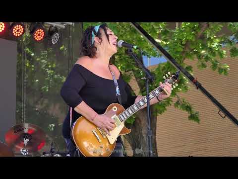 Joanna Connor - Walkin' Blues - 5/3/25 Dallas International Guitar Festival