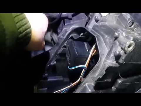 Инструкция как достать снять и обратно поставить электро корректор фары AUDI A6 C6 (4F2) 2004-2005г.