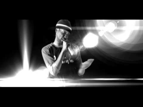 Siahnara - KEEP IT MOVIN'