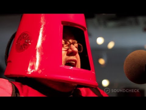 Future Folk: "I Can Not Breathe In Your Atmosphere," Live On Soundcheck