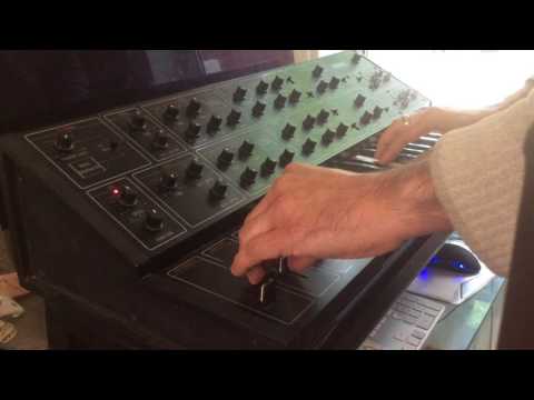 Vintage Yamaha CS-15 Synthesizer Keyboard