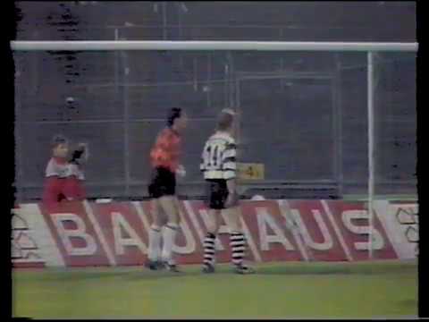 Bundesliga Debüt von Josef Schicklgruber am  13.10.1990 in 2. Liga: LASK vs Wattens 2:2