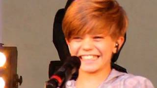 Ronan Parke (BGT Finalist) - Make You Feel My Love