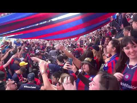 "Fiesta de la Butteler bajo la tribuna vs Huracan // Que te pasa quemero..." Barra: La Gloriosa Butteler &bull; Club: San Lorenzo &bull; País: Argentina