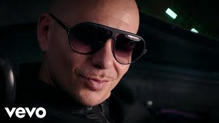 Kadr z teledysku Greenlight tekst piosenki Pitbull