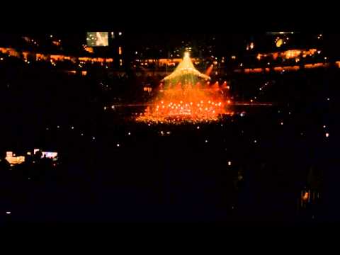 Pearl Jam Low Light Philadelphia 1 10/18/13