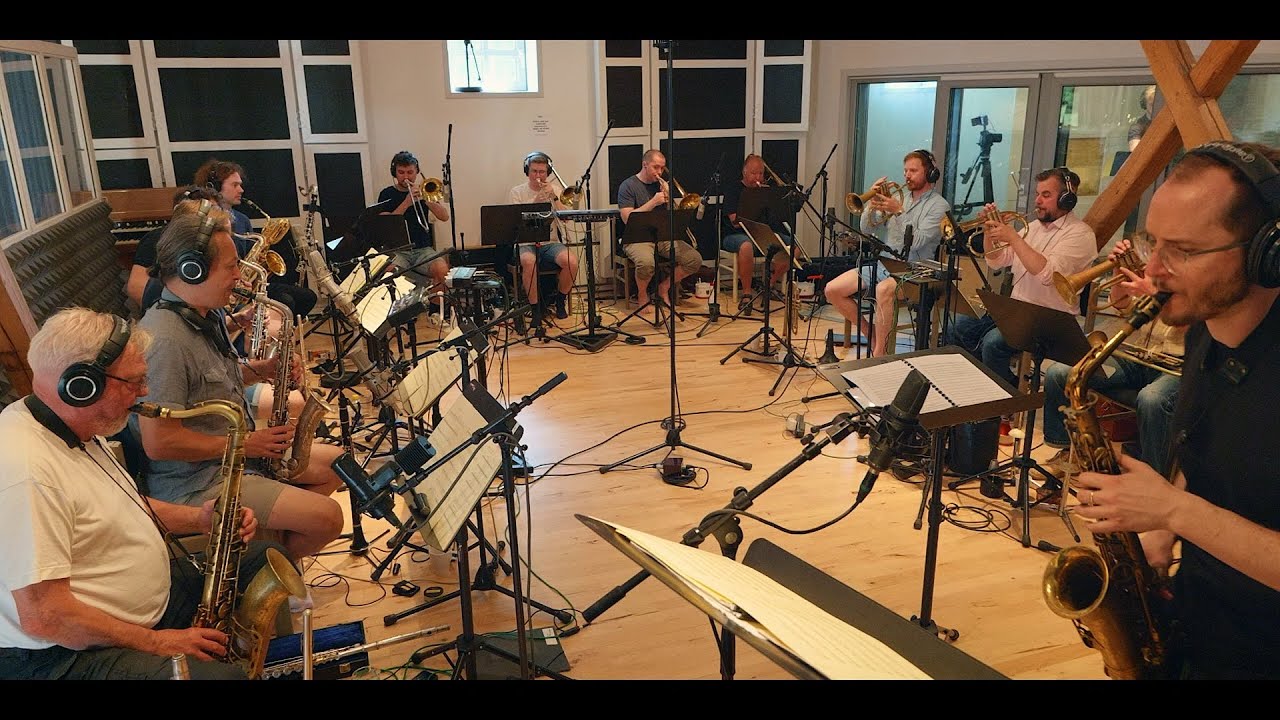 FIRST SNOW - Nordkraft Big Band, Danielle Wertz & Remy Le Boeuf