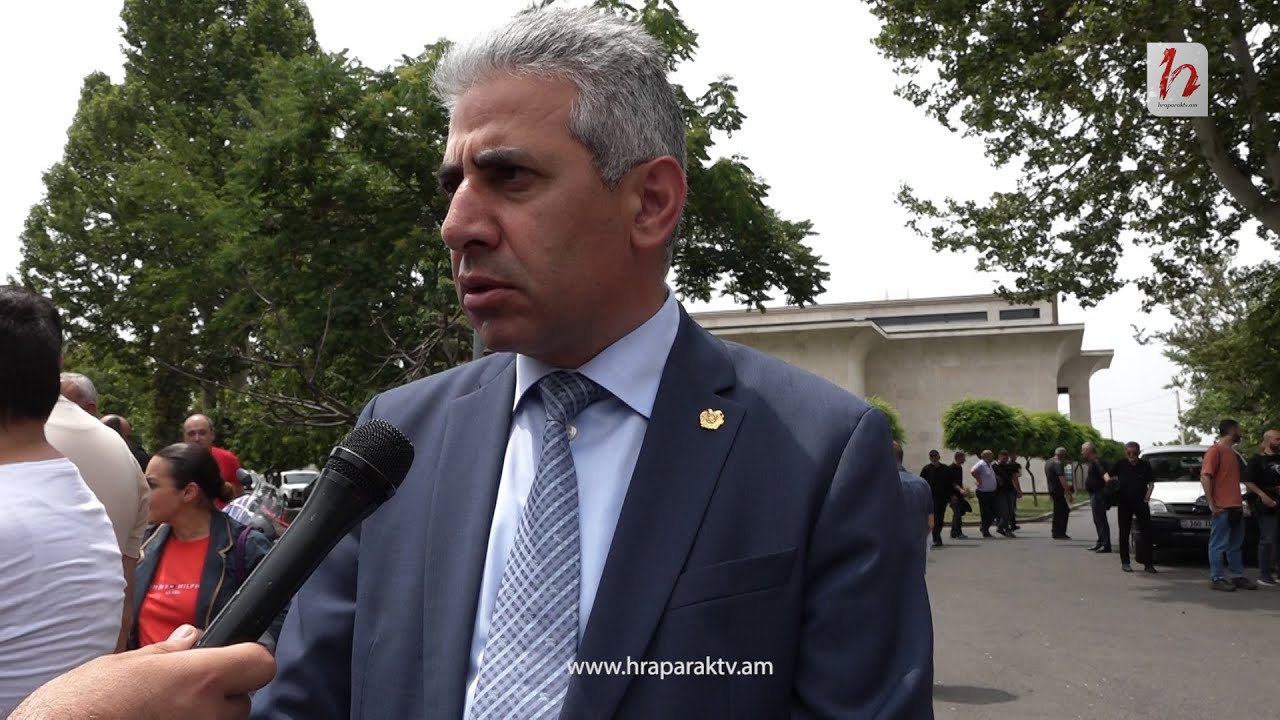 Ինչի՞ց է Աշոտ Փաշինյանը բողոքում, բողոքում է, որ նստել է մեքենան, հետո իրեն դուրս է շպրտե՞լ