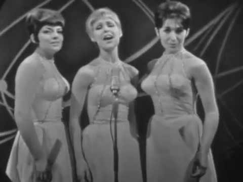 The Vernon Sisters in Dutch Television Show 'TV Magazine' 1964