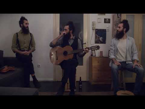 Εν τάξει - Κώστα Μπέζου