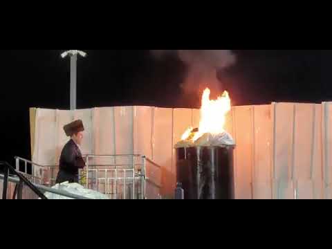 Boyan Rebbe Dances In Meron - Lag Baomer 5783