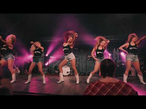 Sweet Little Something | Live Performance | The Rhinestone Cowgirls