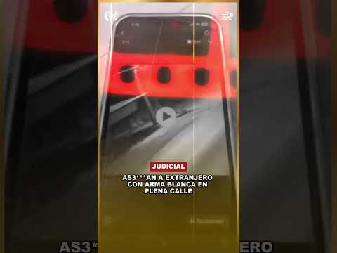 AS*S1N*N A EXTRANJERO CON ARM* BLANCA EN PLENA CALLE