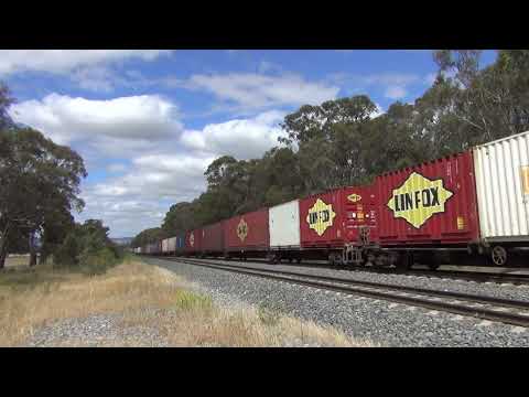 Diverted 2SP4.....Nr 72/9321/9324 at Euroa Sth  28.11.2022